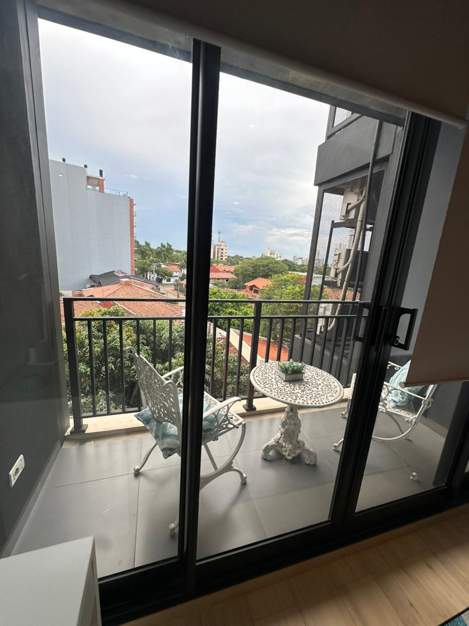 Alquilo departamento amoblado de dormitorio zona shopping del sol — foto 3