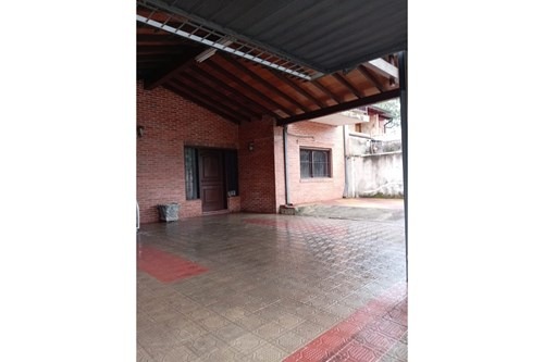 Casa-Alquiler-Mercedes Grau casi Tte Chirife, Mbachio II, Lambaré, Central — foto 2