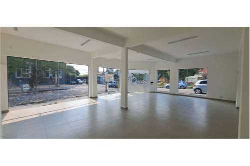 LOCAL COMERCIAL — foto 3