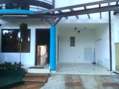 Hermoso Duplex En La Mejor Zona De Lambare!!