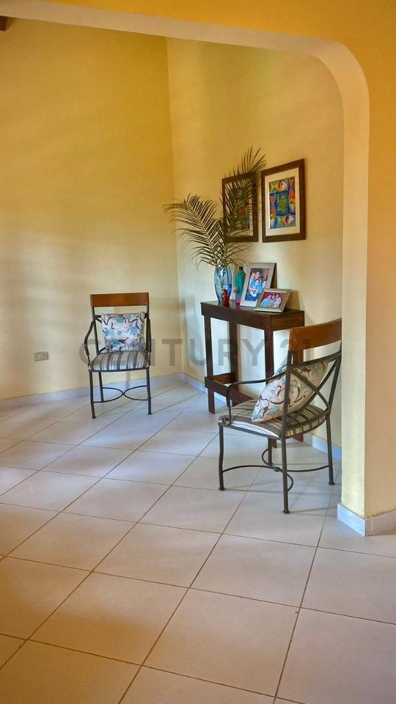 EN VENTA – CASA EN BARRIO MARISCAL ESTIGARRIBIA — foto 3