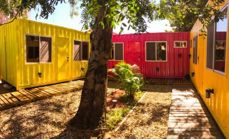 Contenedores Adaptados Para Cuarto De Hotel