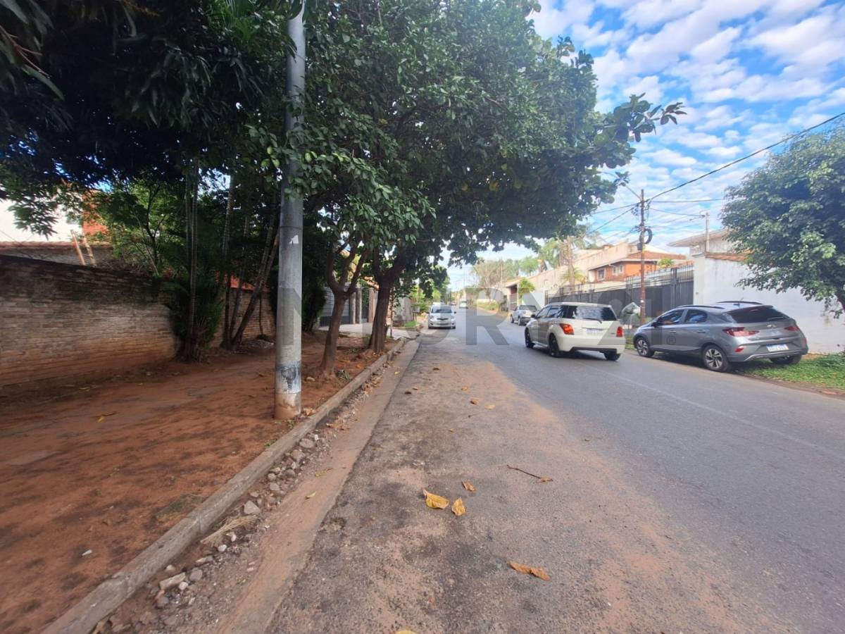 Terreno en venta en Los Laureles, Asunción — foto 2
