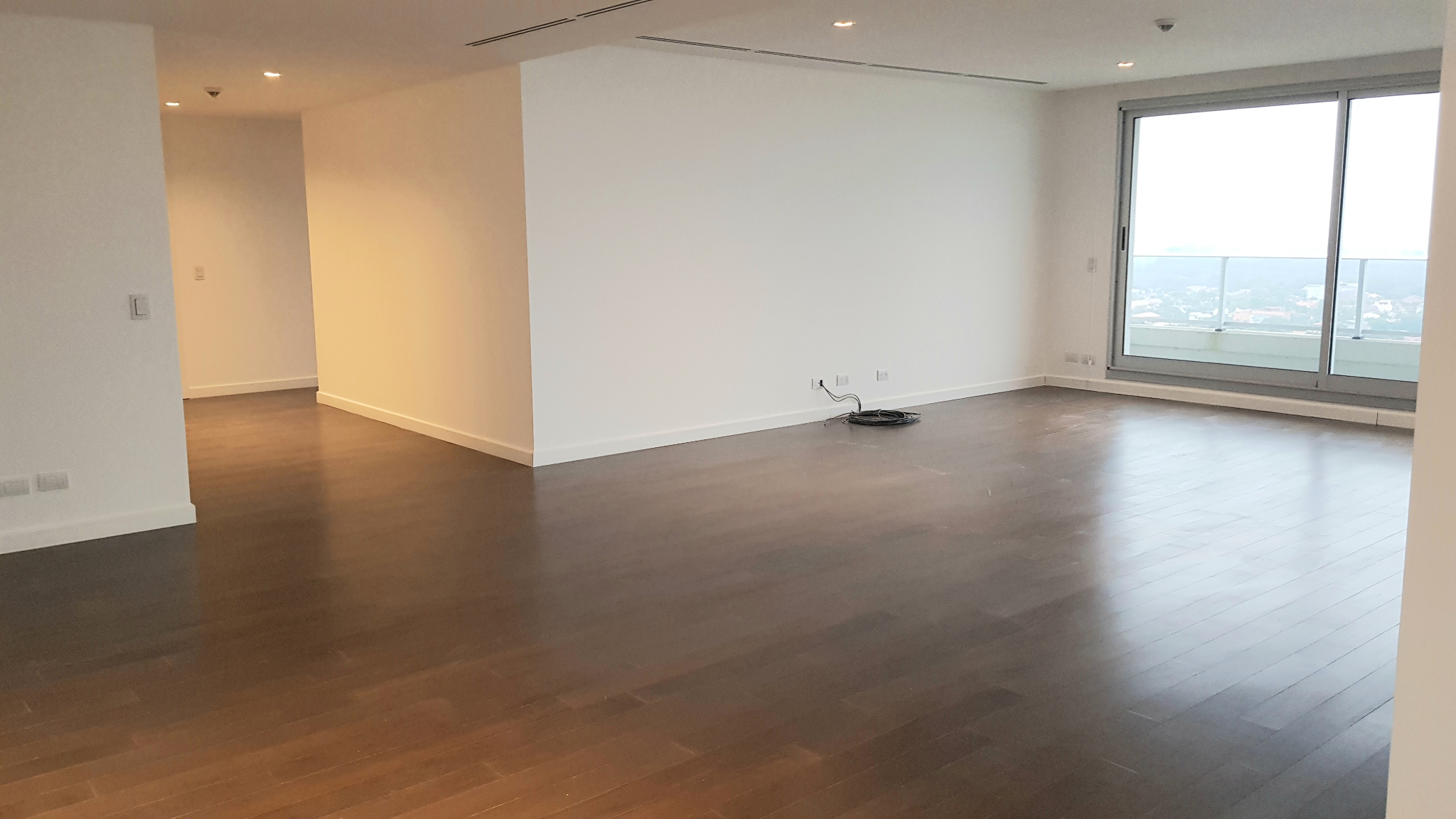 Palacio De Los Patos - Alquiler Exclusivo Semipiso 4 Dormitorios - Piso 26 R1 T2 — foto 3