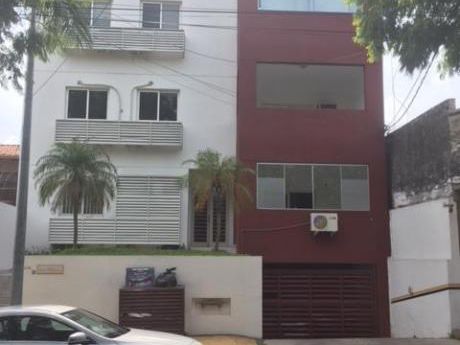 Alquilo Amplio Departamento De 2 Ambientes Con Area De Servicio Zona Un. America