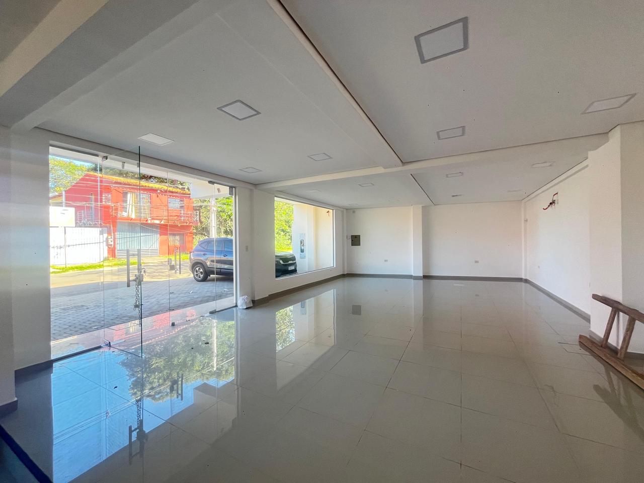 Alquilo salon comercial en loma merlo — foto 3