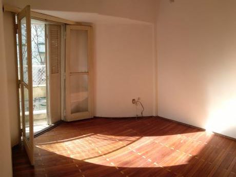 Vende Apartamento Sobre J.paullier Y 18 De Julio