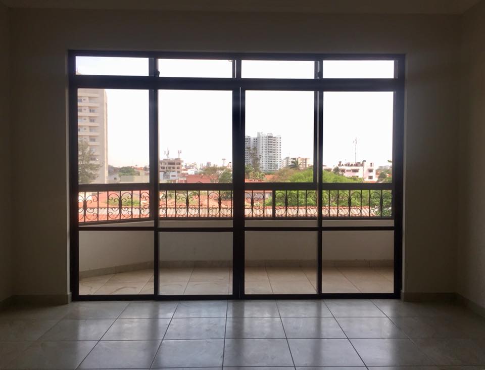 Departamento Av. Los Cusis (entre Beni Y Alemana)