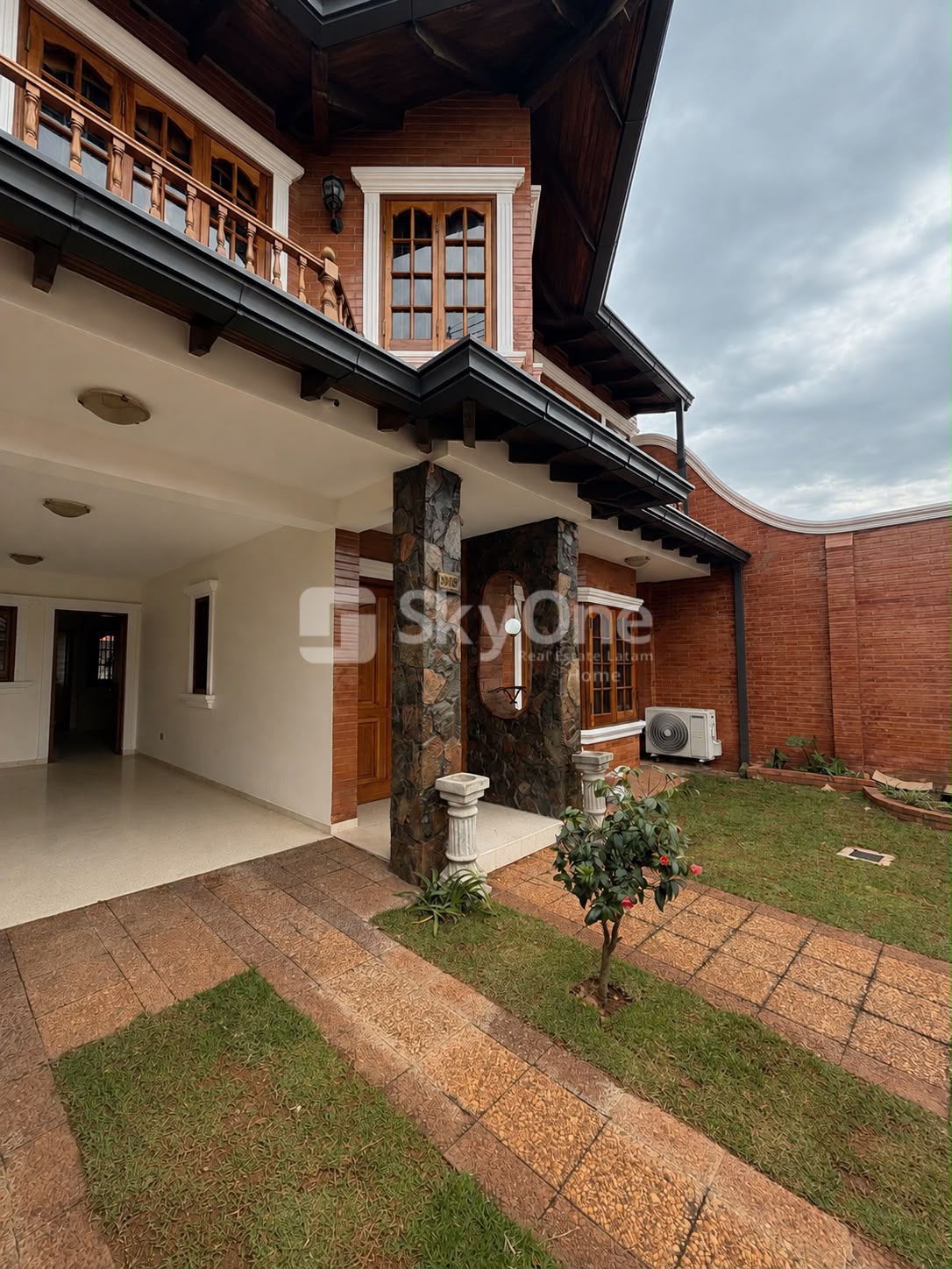 Departamento en alquiler con baja de precio en Ycuá Satí