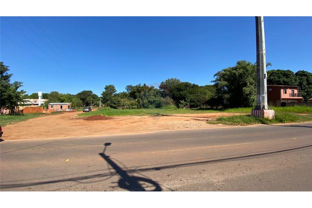 Vendo terreno de 1.480m2 en esquina sobre Av. Laguna Grande — foto 2