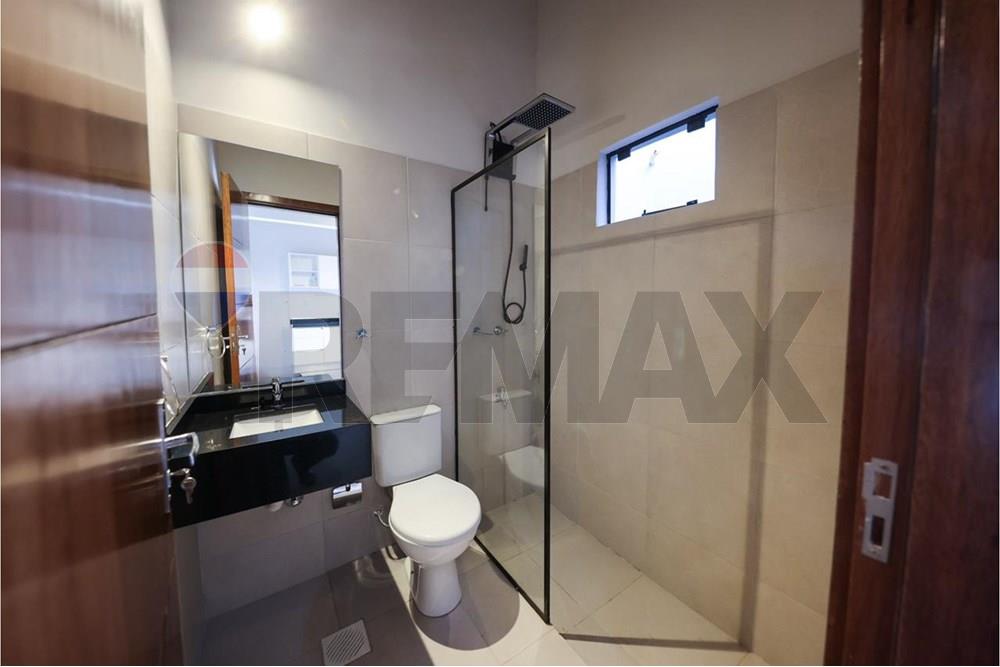 Casa - Venta - Luque, Central, Paraguay — foto 3