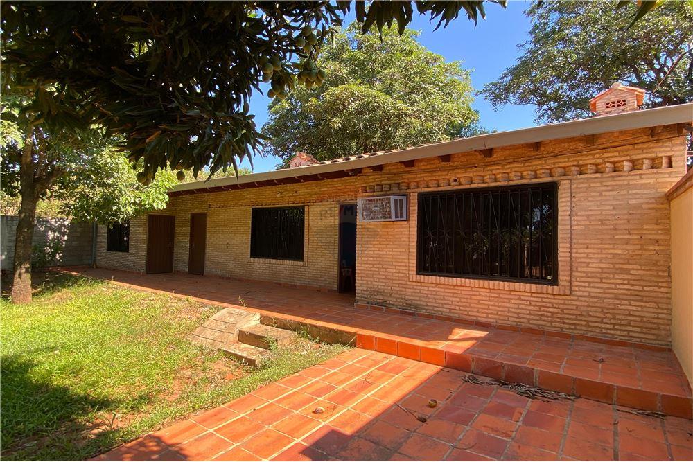 ALQUILO CASA EN LUQUE B° MORA CUE — foto 3