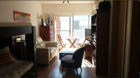 Venta De Apartamento 1 Dormitorio En Pocitos, Montevideo