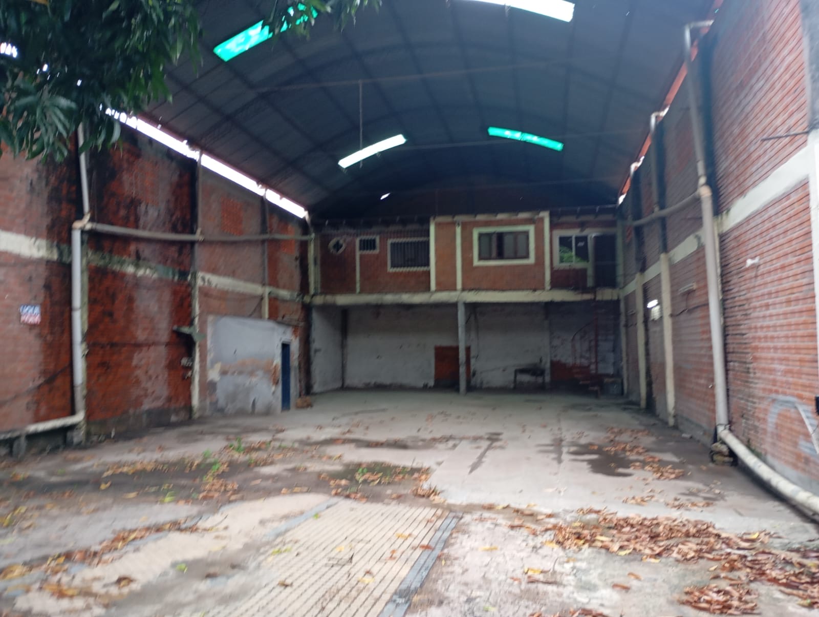 ALQUILO TINGLADO EN EL BARRIO PANAMBIRETA — foto 2