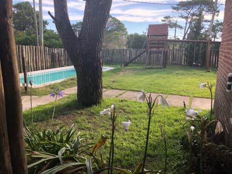Destacada Residencia Sobre Rambla