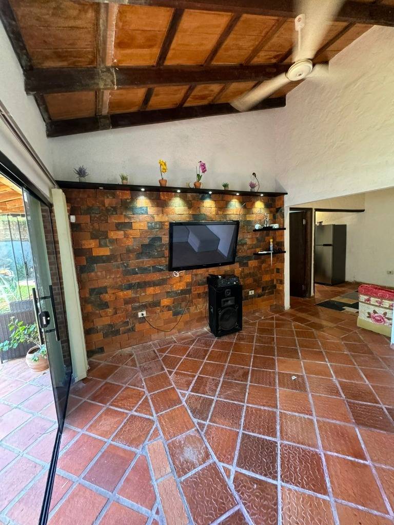 EN VENTA CASA EN SAN BERNARDINO — foto 2