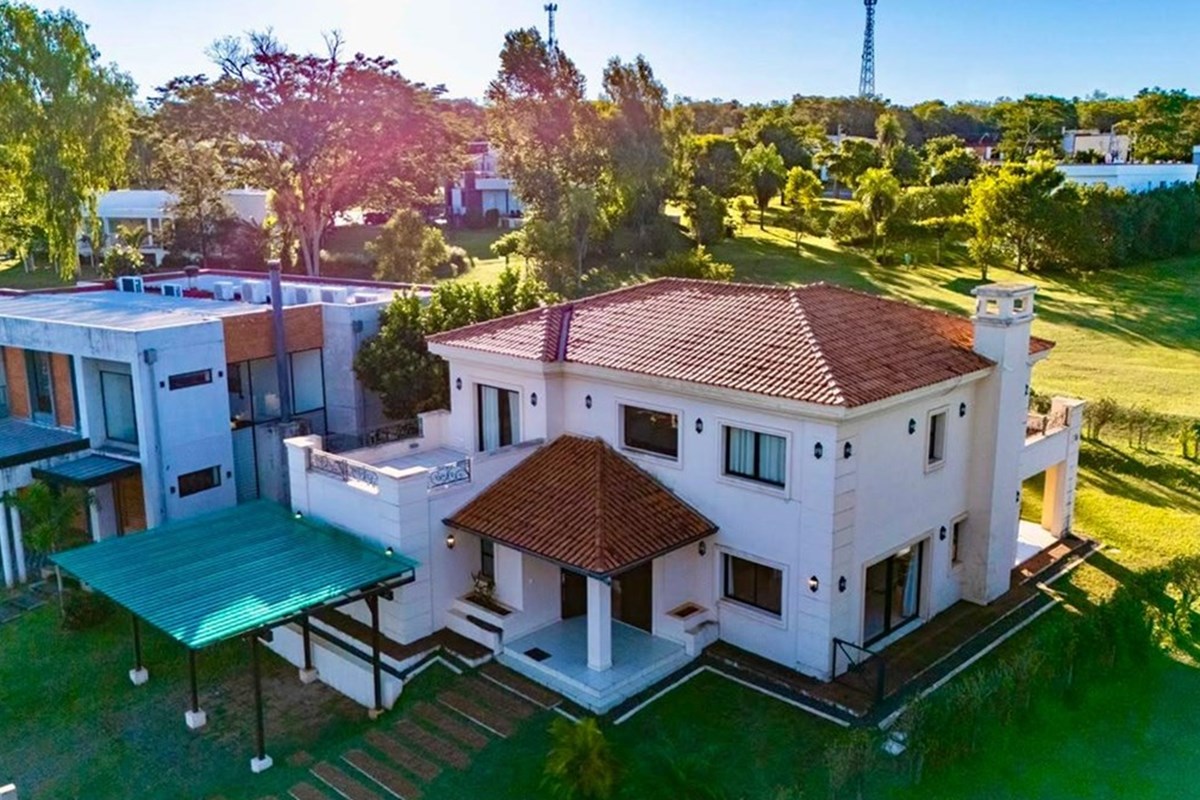 RESIDENCIA EN VENTA EN AQUA VILLLAGE — foto 2
