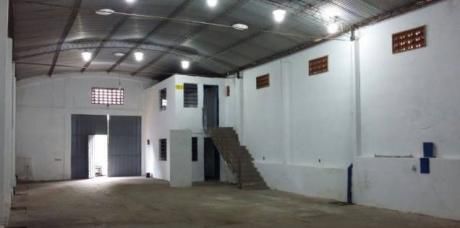 Alquilo Deposito En Asuncion Barrio Hipodromo