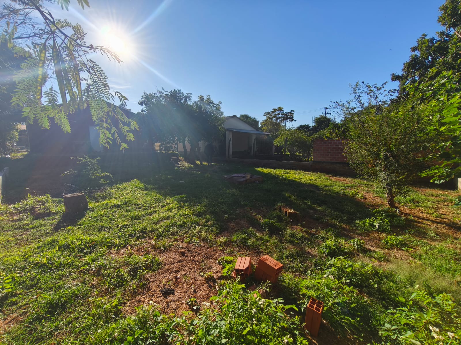 Vendo Casa con Amplio Terreno en Guarambare, Barrio Nueva Esperanza — foto 3