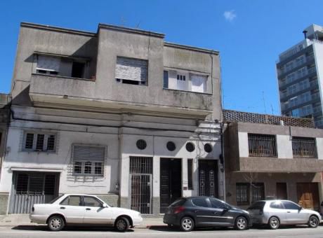 Casa De Altos, Prox Plaza Serengi, 2 Dorm, Balcon 120mts.sin Gastos!