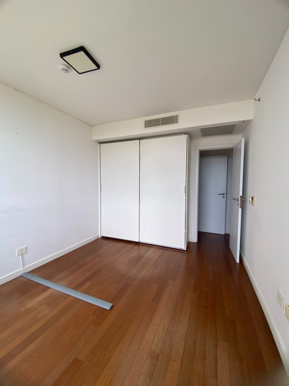 ALQUILO DEPARTAMENTO DE 2 HABITACIONES EN BARRO YCUA SATI — foto 3
