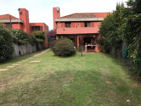 Venta Casa Parque Miramar 4 Dormitorios Jardin