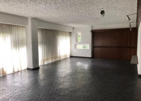 Golf 4 Dormitorios Y Servicio
