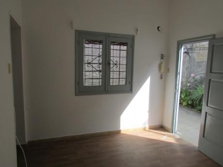 Apartamento 1 Dormitorio, Amplio Y Luminoso, Sin Gastos Comunes