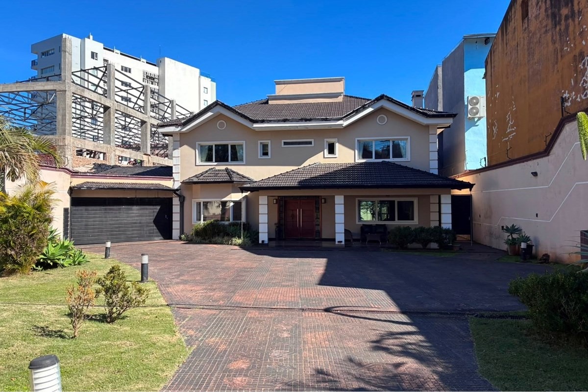Venta de Casa, centro de ENCARNACIÓN, ITAPÚA — foto 2