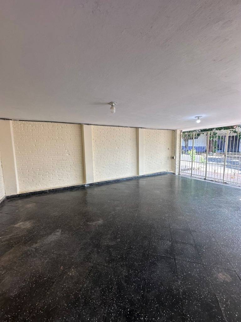 Oportunidad para inversores y familias. Casa de 4 dormitorios en Venta! — foto 3