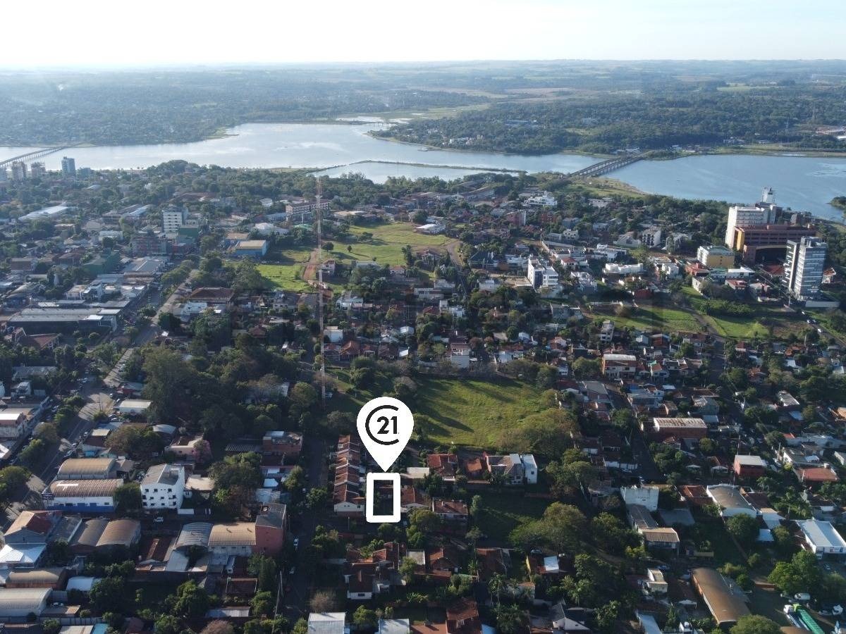Vendo casa en ubicacion estrategica er Encarnacion — foto 2