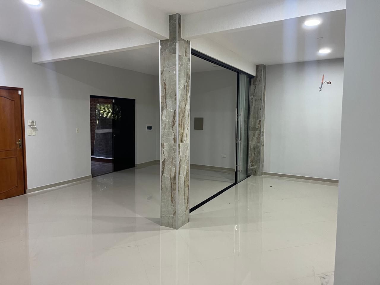 Casa en venta en Luque — foto 3