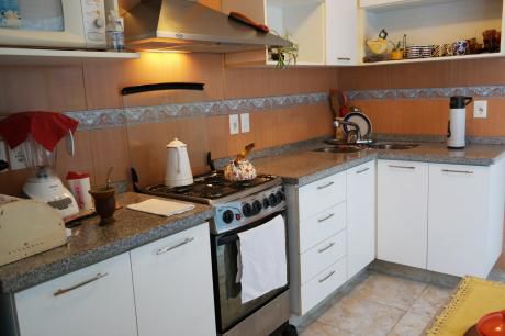Venta De Casas En Pocitos, 4 Dormitorios