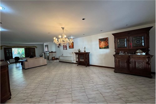 Casa en venta en Los Laureles