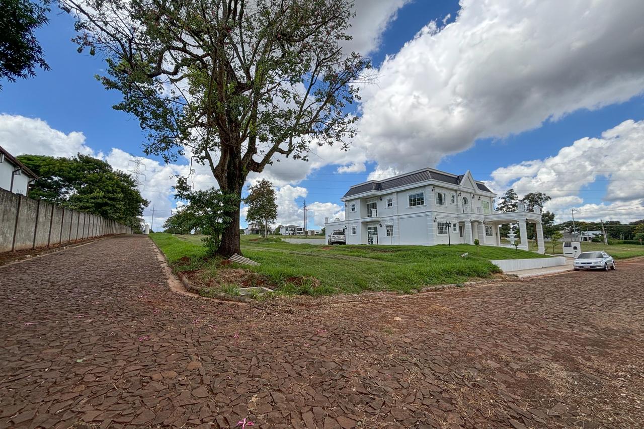 VENDO TERRENO EN ESQUINA CON VISTA AL LAGO — foto 2