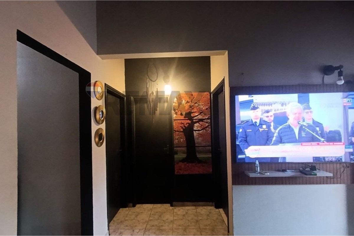 EN VENTA HERMOSA CASA EN LA CIUDAD DE VILLA ELISA — foto 3