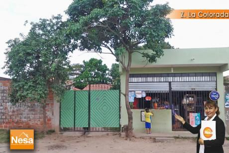 En Venta Casa Con Terreno Amplio - Z. La Colorada