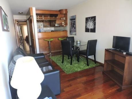 Proximo A Avda. Brasil Coqueto Apartamento Equipado A Full!!!!