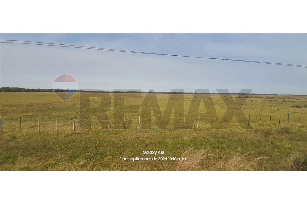Vendo Terreno de 93 hectáreas para loteamiento en Ybycui con Arroyo — foto 2