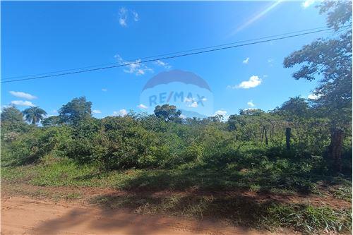 Terreno de 4.600 M2 en el centro de Caaguazú — foto 2
