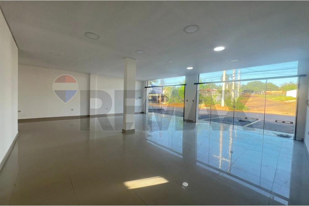 ALQUILO AMPLIO LOCAL COMERCIAL EN VILLA ELISA — foto 3
