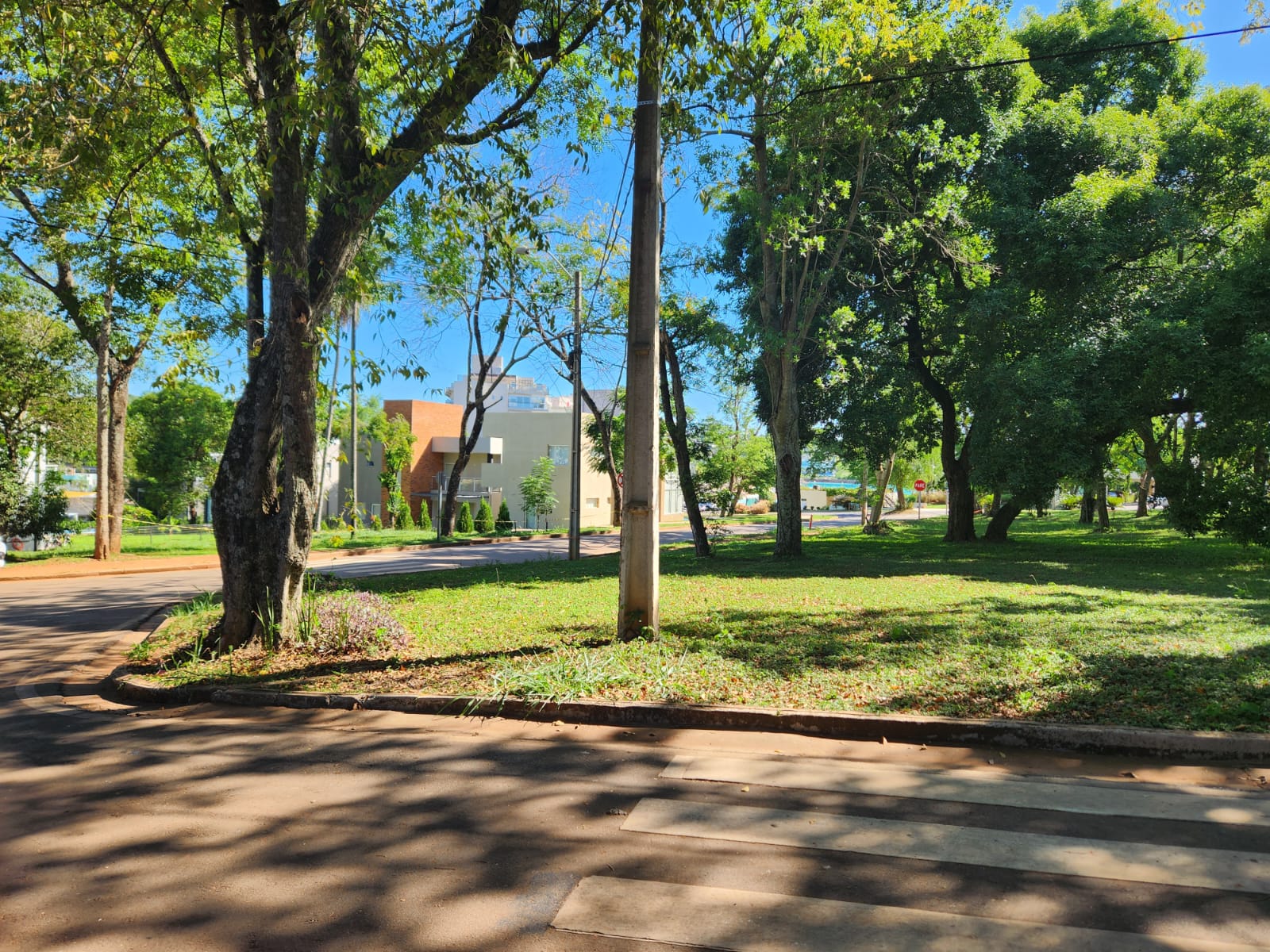 En Venta Amplio Terreno En Esquina En El Exclusivo Barrio Cerrado Aqua Village — foto 2