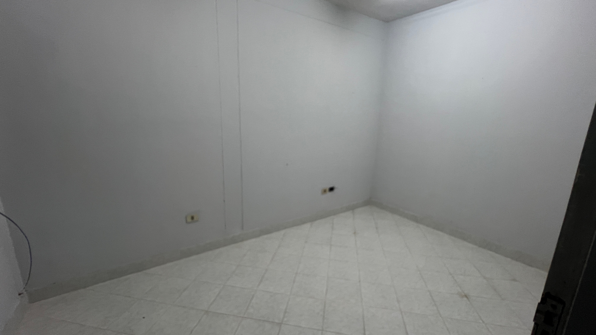 Amplia Casa En Venta En Lambaré – Excelente Ubicación — foto 2