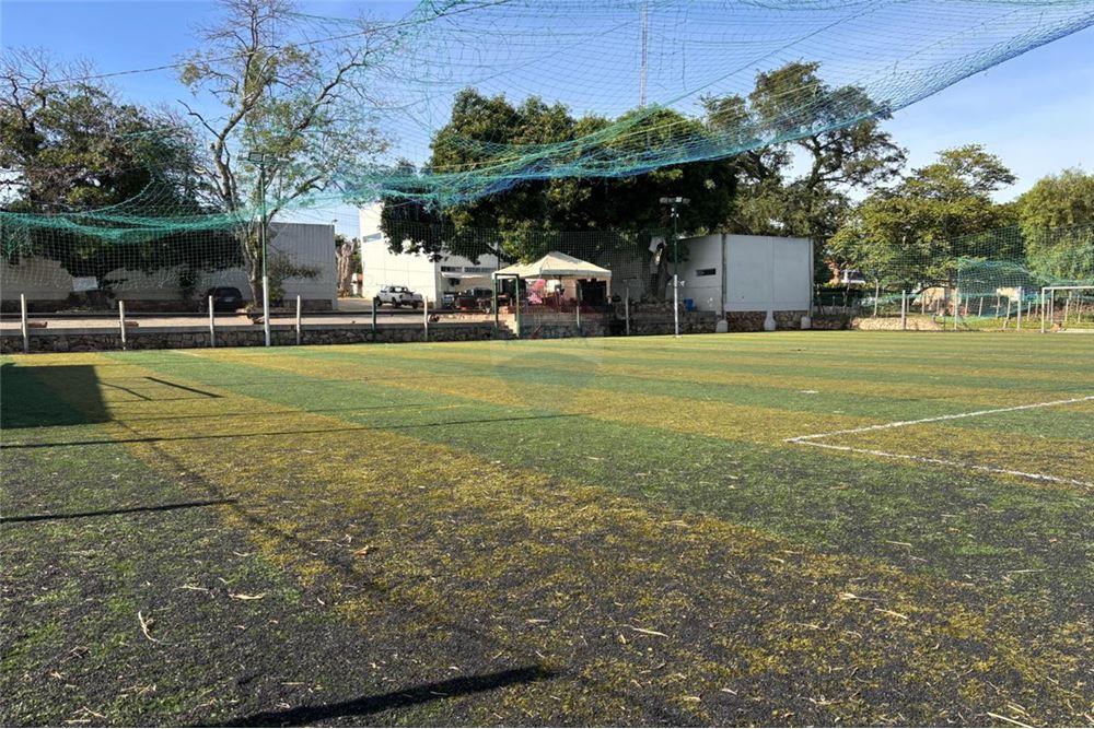 Alquilo Salon Comercial 150 Mts2 Luque — foto 3