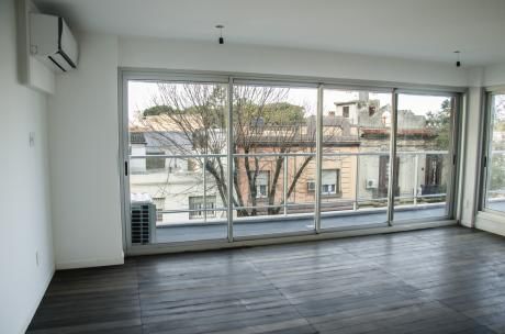 Alquilo 1 Dormitorio A Estrenar Último Piso Con Vista Despejada.