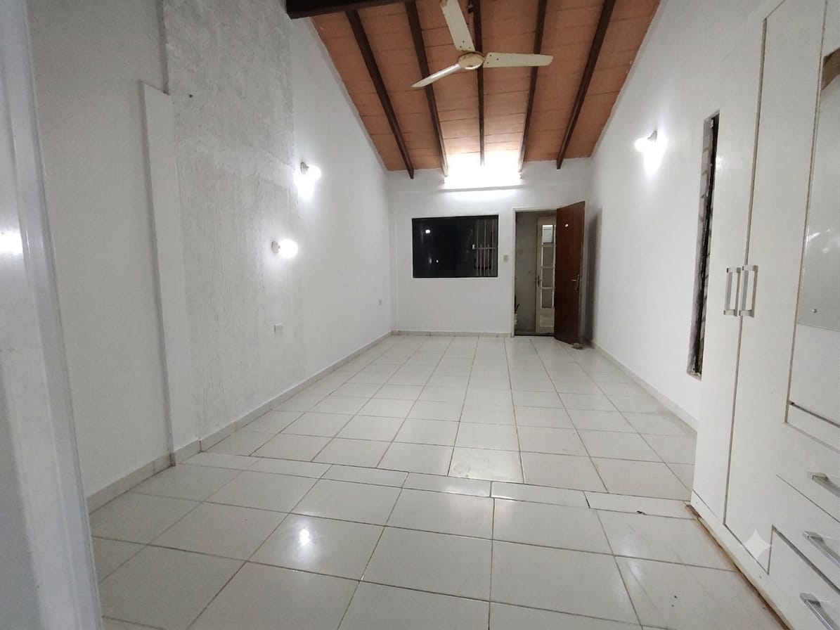 Casa con Salón Independiente en Lambaré | Piscina | Gs. 5.000.000 — foto 2