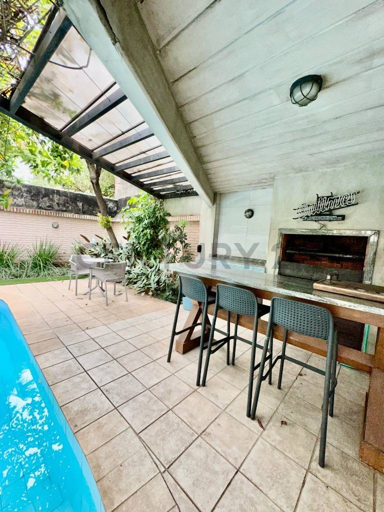 HERMOSA RESIDENCIA UBICADA EN EL BARRIO MARISCAL LÓPEZ — foto 2