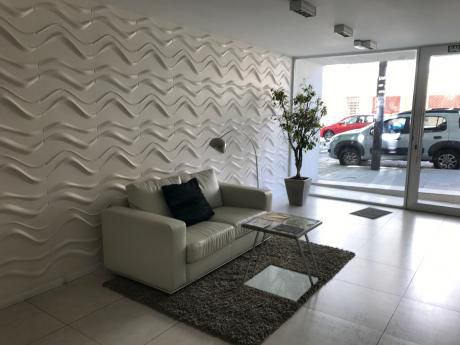 Venta Apto Con Renta En Cordon
