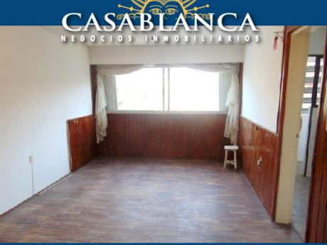 Casablanca - Sobre Gral. Flores
