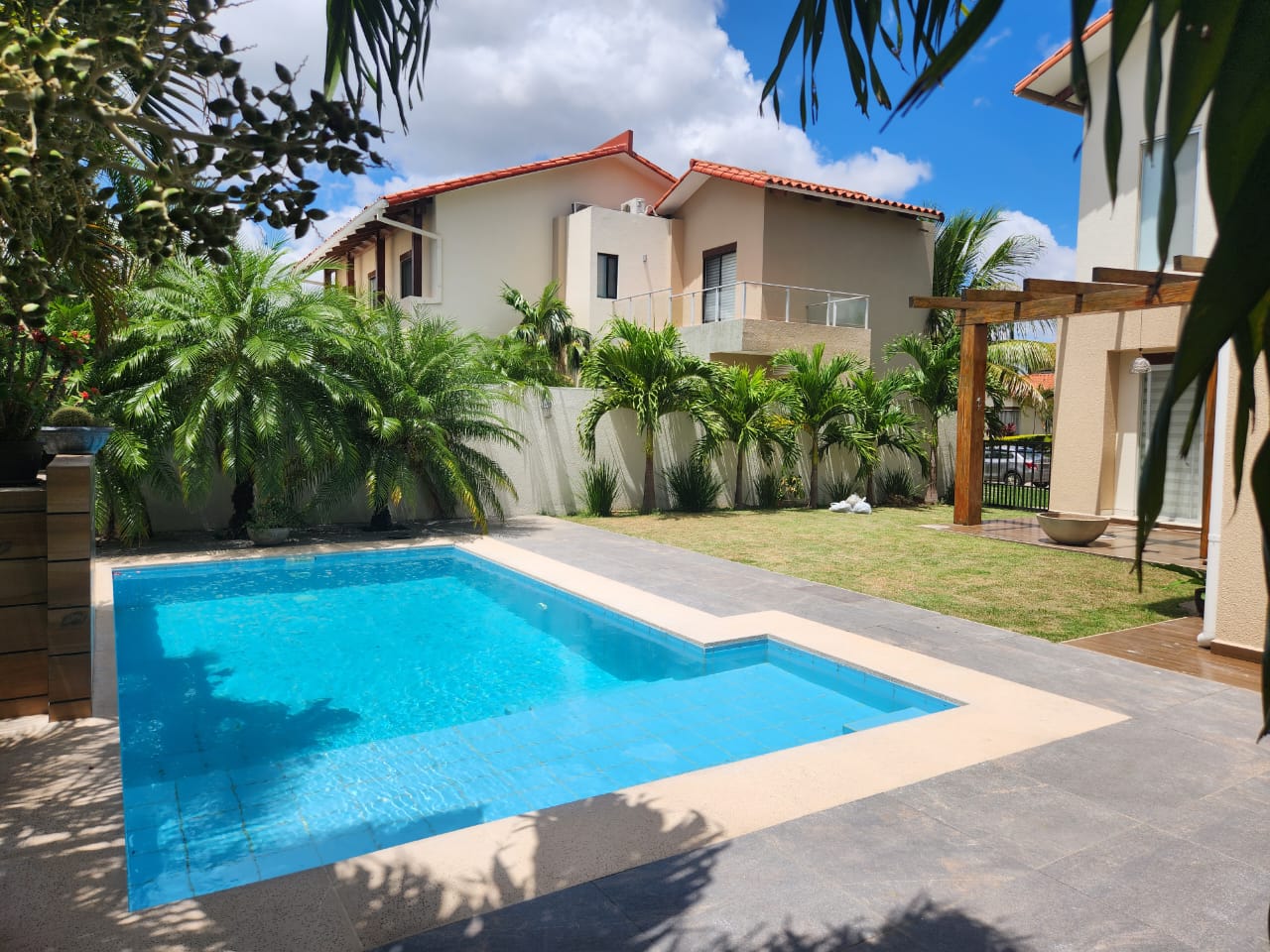 Casa en alquiler en Urubó